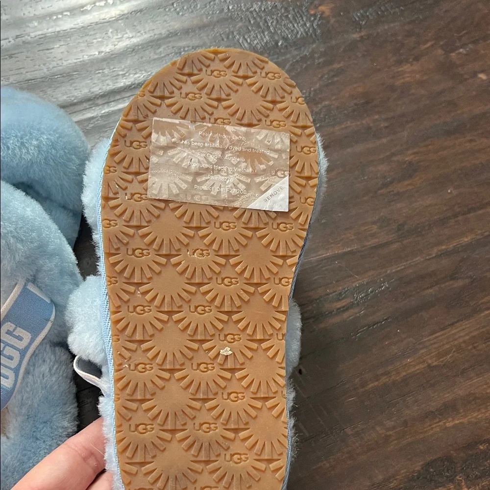 UGG Kids Slippers in Light Blue